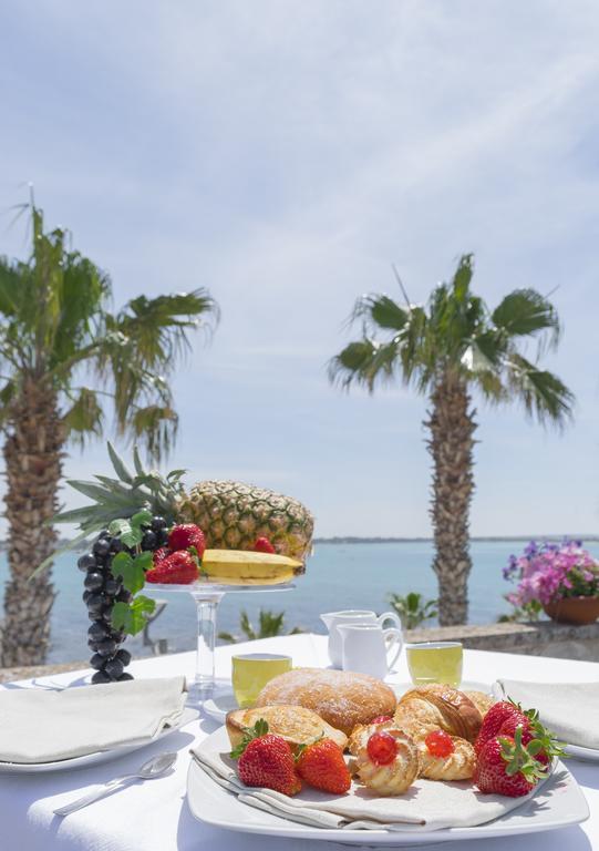Acquamarina B&B 切萨雷奥港 外观 照片