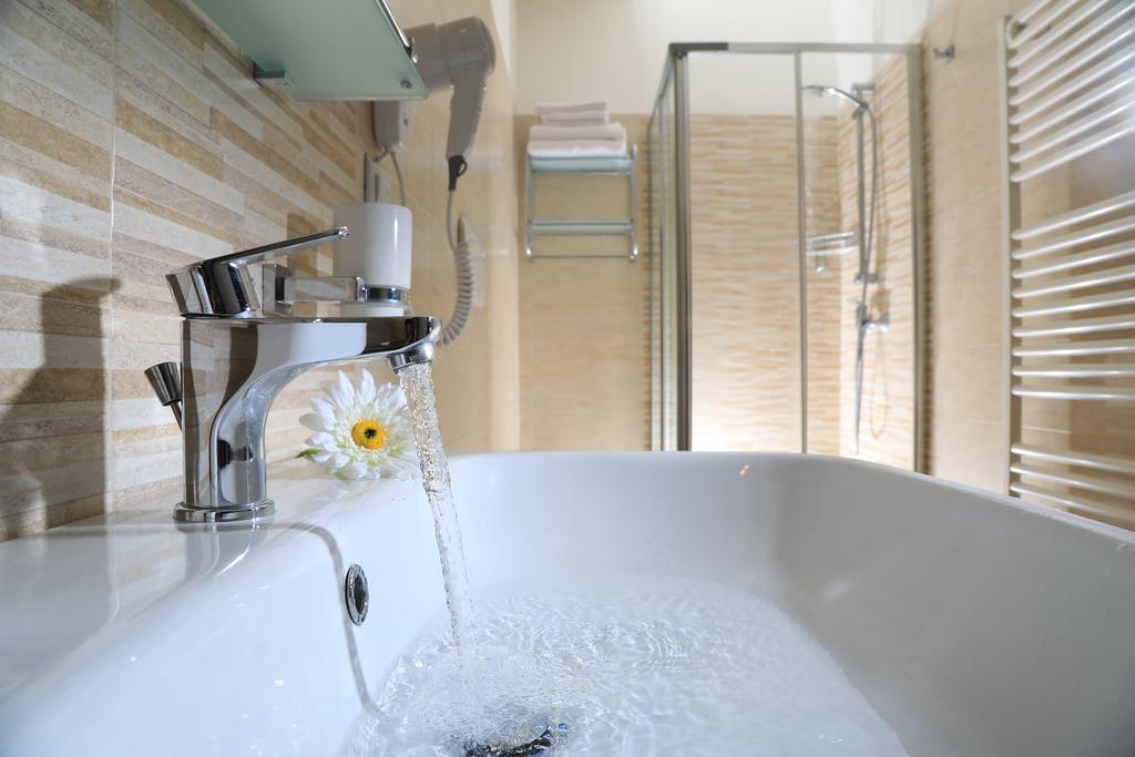 Acquamarina B&B 切萨雷奥港 外观 照片