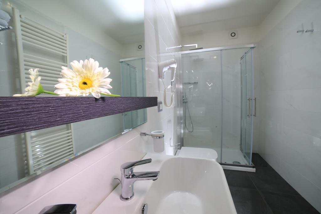 Acquamarina B&B 切萨雷奥港 外观 照片